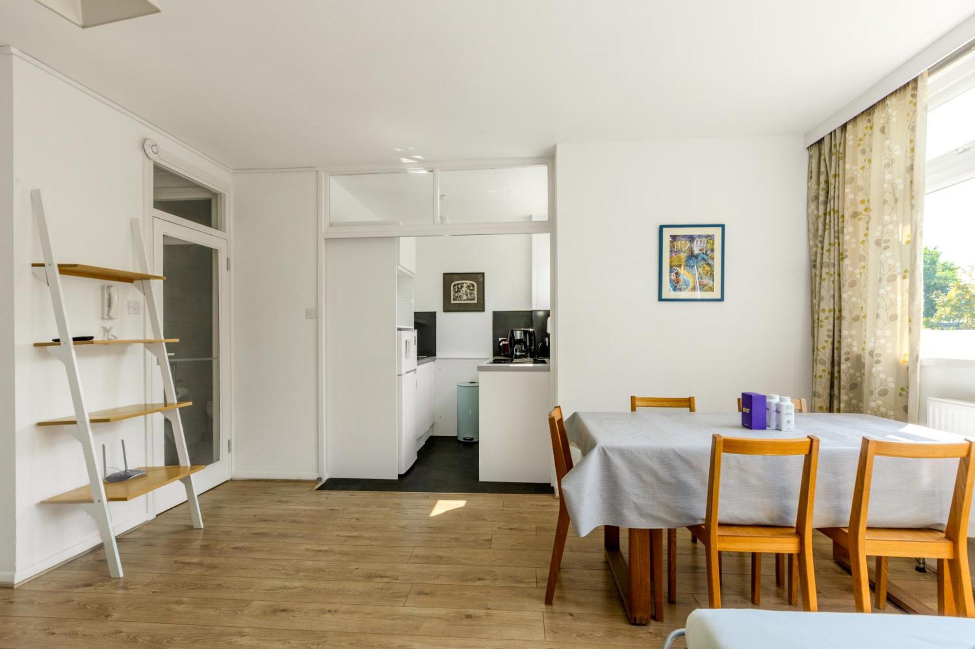 Sun-lit Studio, 7 Mins To Tube &train, Putney Apartamento